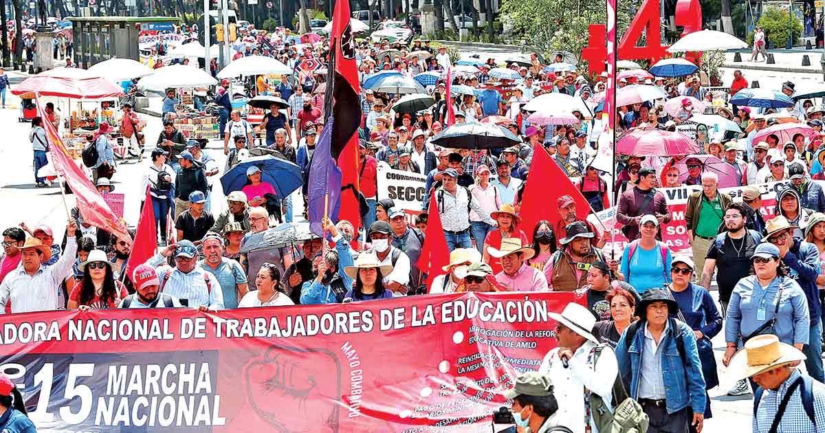 La Megamarcha de la CNTE paraliza la Ciudad de México