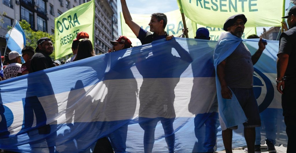 Argentinos en Pie de Lucha: CGT Llama a Paro Contra Gobierno de Milei