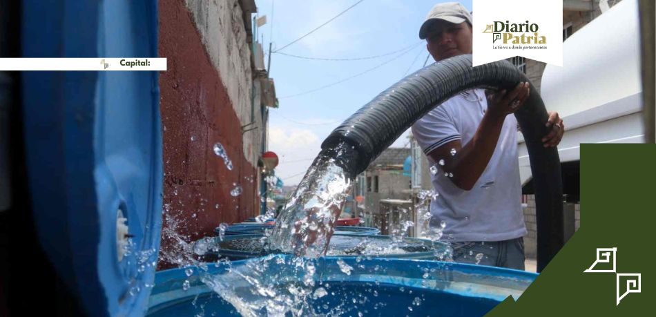 CDMX reparte 25 mil raciones de agua al día ante intensa ola de calor y cortes de suministro