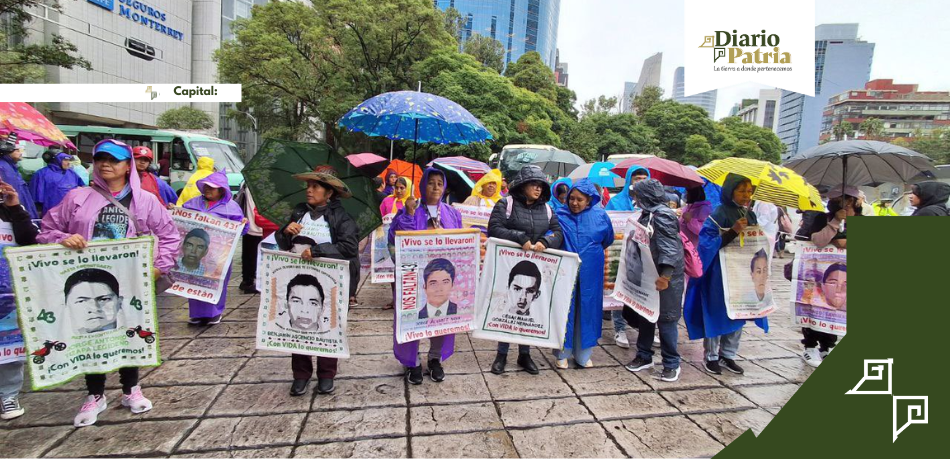 Ayotzinapa: Una década de lucha inunda las calles de la capital