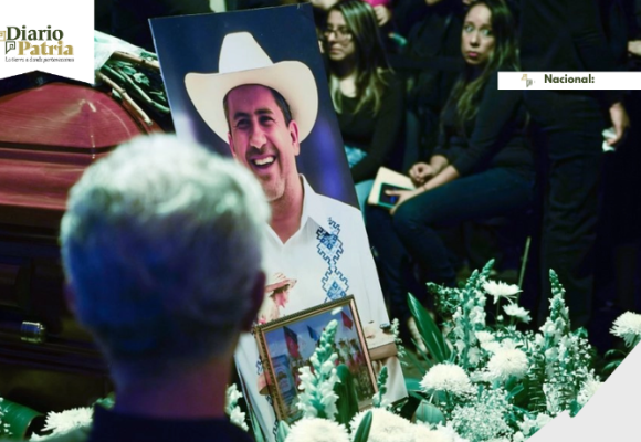 Asesinato de Carlos Manzo desata protestas en Michoacán; Sheinbaum condena el homicidio