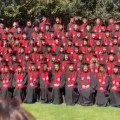 Colapsa grada en la Ibero durante foto de graduación; 33 alumnos fueron atendidos pero ninguno de gravedad.