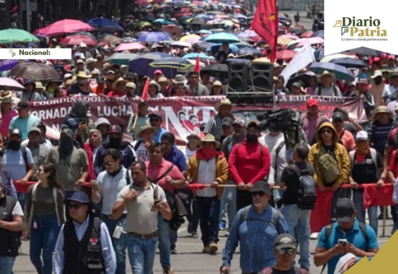 Tras 3 días de plantón en el Zócalo, la CNTE levanta el paro pero «no se van derrotados»