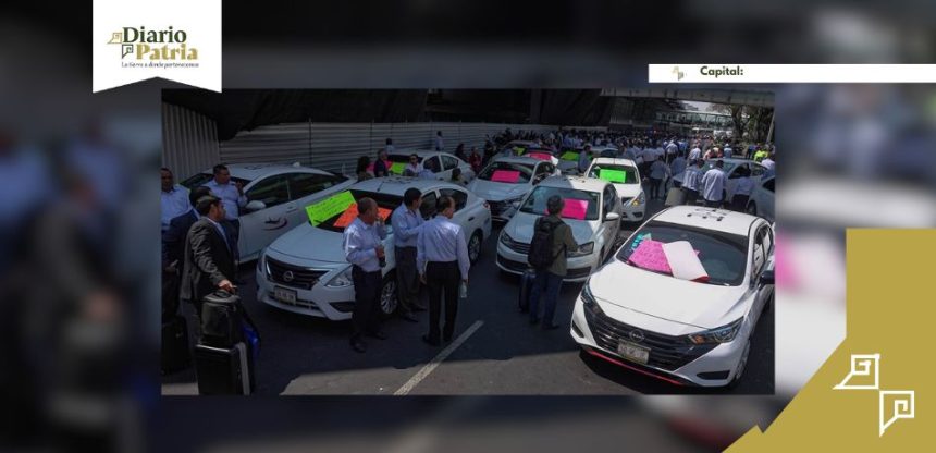 Entre protestas de taxistas, GN despliega operativo en el AICM contra servicios de app