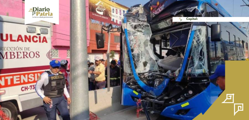 Choca unidad del trolebús elevado en Chalco; reportan al menos 20 lesionados Choca unidad del trolebús elevado en Chalco; reportan al menos 20 lesionados