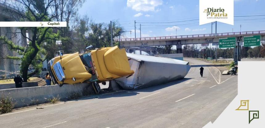 Volcadura de tráiler colapsa el Puente La Concordia y cierra la incorporación a la México–Puebla