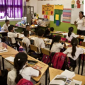 Ser maestro en México sigue siendo una profesión clave… pero no siempre bien pagada