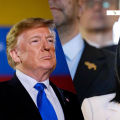 Trump dice que «considera seriamente» convertir a Venezuela en el Estado 51 de EE.UU.; Delcy Rodríguez lo niega