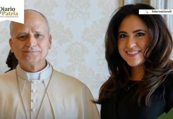 Papa León XIV nombra a la mexicana Montserrat Alvarado como “ministra” de Comunicación